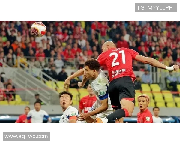 南通支云与浙江绿城激战正酣比赛结果引发球迷热议